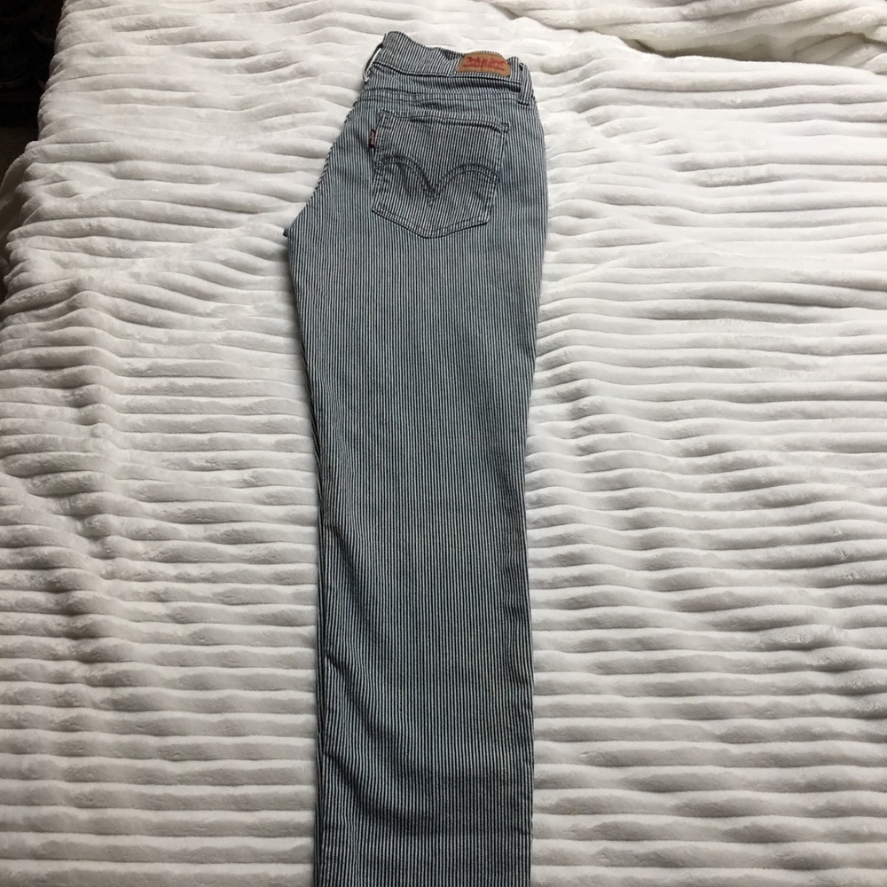 Levi’s “Railroad Stripe” Skinny Jeans